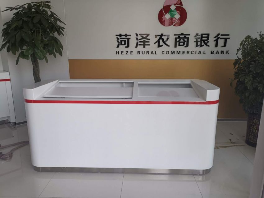 點(diǎn)擊查看詳細(xì)信息<br>標(biāo)題：辦公桌系列案例 閱讀次數(shù)：973